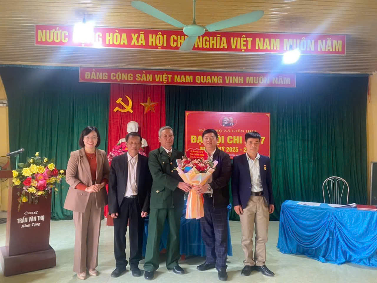 Chiều ngày 16/01/2025, Đảng bộ xã Liên Hoa chỉ đạo chi bộ 7 tổ chức Đại hội điểm nhiệm kỳ 2025- 2027